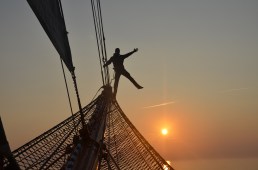 men-4701599_1920 (2)borozdor